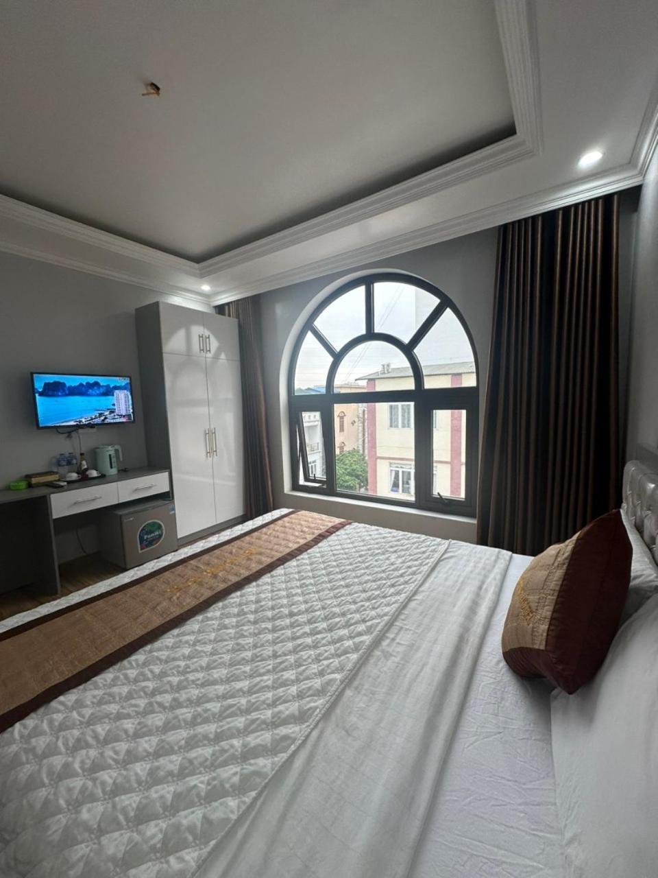 Viet Hoang Hotel Ha Long Exteriér fotografie